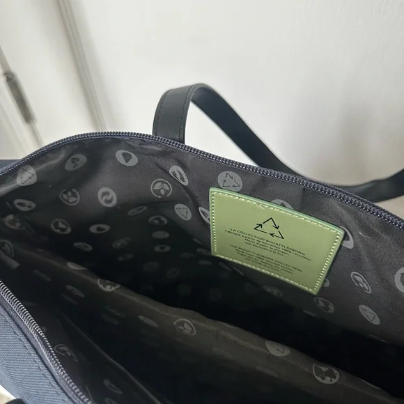 Nylon tote - Picture 2 of 3